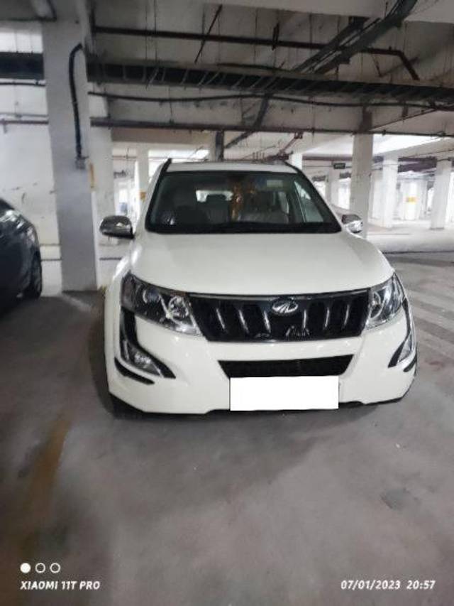 https://images10.gaadi.com/usedcar_image/4309497/original/processed_645fde83-a6bf-44da-b71a-a642e393217f.jpg?imwidth=6400