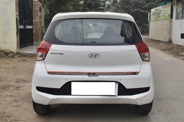 https://images10.gaadi.com/usedcar_image/4309582/original/processed_d2cfb8d1b13903b4499e397317778334.jpg?imwidth=6402