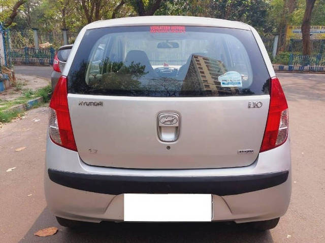 https://images10.gaadi.com/usedcar_image/4309619/original/processed_d46791e62acc178a3657e97335fdc2b8.png?imwidth=6402