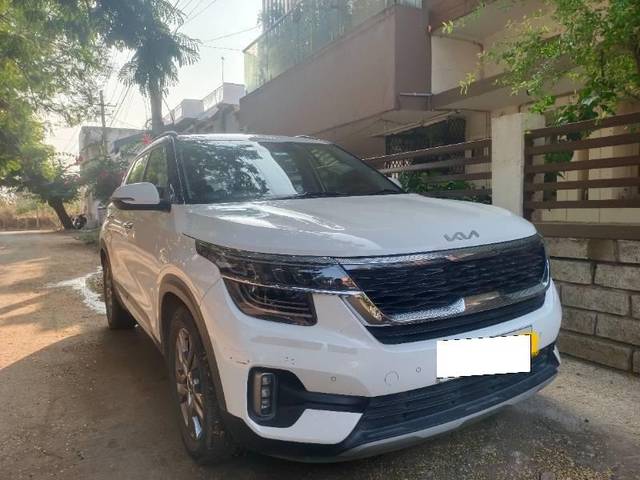 https://images10.gaadi.com/usedcar_image/4309696/original/processed_53006135-cc79-449e-9331-be0dc3609c76.jpg?imwidth=6400