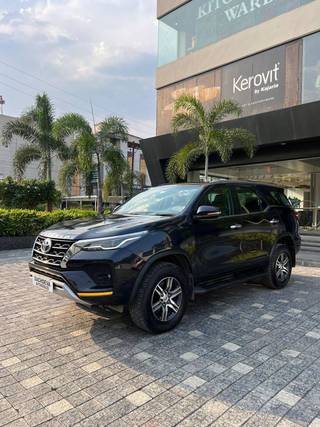 Toyota Fortuner 2016-2021 Toyota Fortuner 2.8 2WD MT BSIV