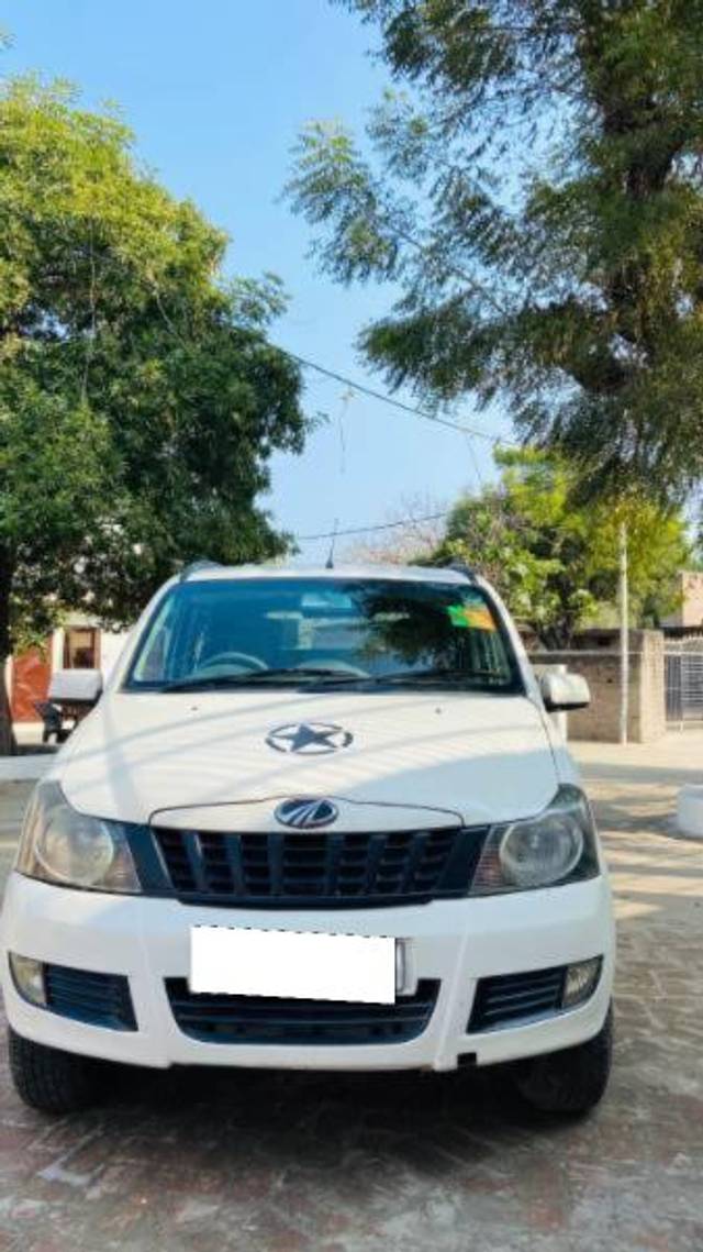 https://images10.gaadi.com/usedcar_image/4309823/original/processed_8609114e-37d4-4bbf-833a-b83110a607bc.jpg?imwidth=6400