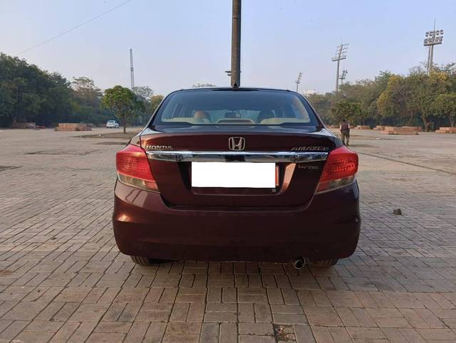 https://images10.gaadi.com/usedcar_image/4309828/original/processed_c1cf155858c2e7b16e5ac85e254db947.jpg?imwidth=6402