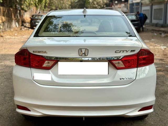 https://images10.gaadi.com/usedcar_image/4309831/original/processed_b81b3ee2f7c4623298b4774776747e54.jpg?imwidth=6401