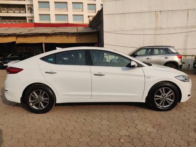 https://images10.gaadi.com/usedcar_image/4309896/original/27a77170d57ff15908d51ae7f736f520.jpeg?imwidth=6401