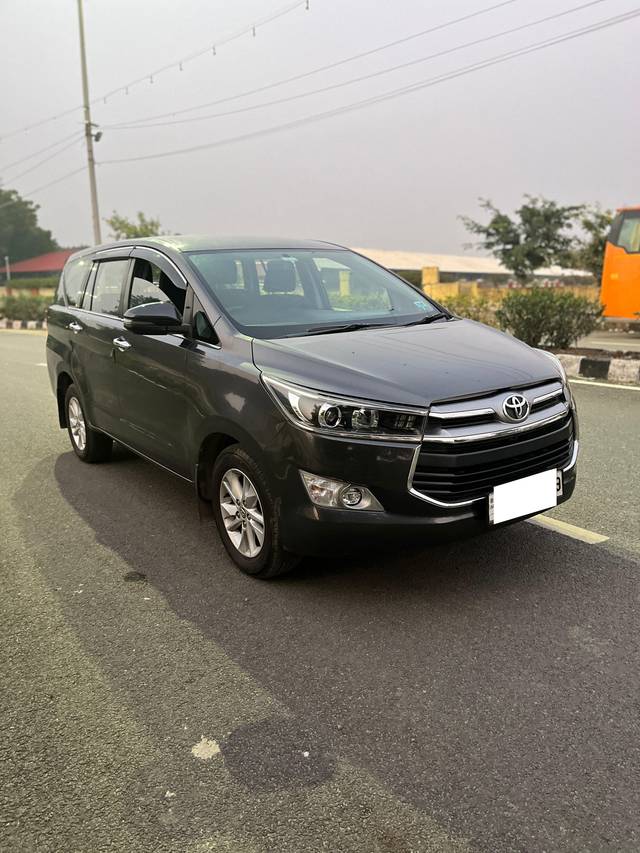 https://images10.gaadi.com/usedcar_image/4309917/original/processed_d3a8199c3fb7a9c5609eb31709c50f21.jpg?imwidth=6400