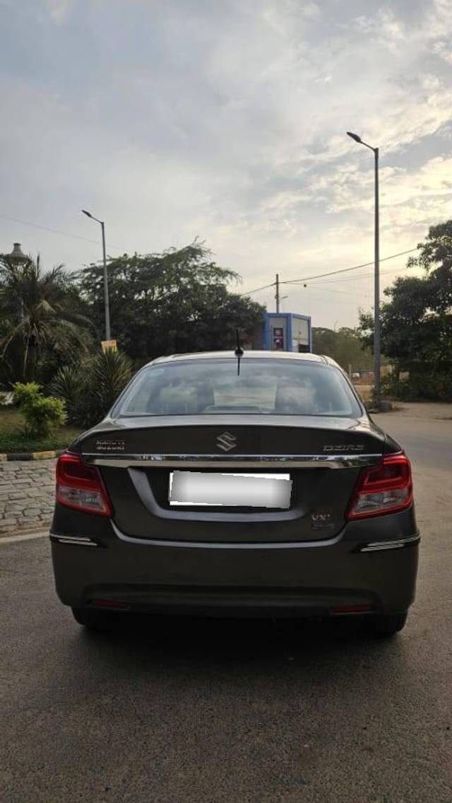 https://images10.gaadi.com/usedcar_image/4309956/original/processed_d600f88cd115f5477f68ab930b8b59c6.jpg?imwidth=6401