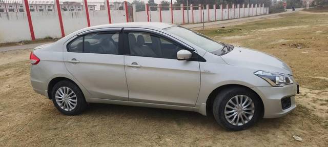 https://images10.gaadi.com/usedcar_image/4309981/original/processed_200e16a8-e820-412f-8c87-b8faf35426b5.jpeg?imwidth=6401