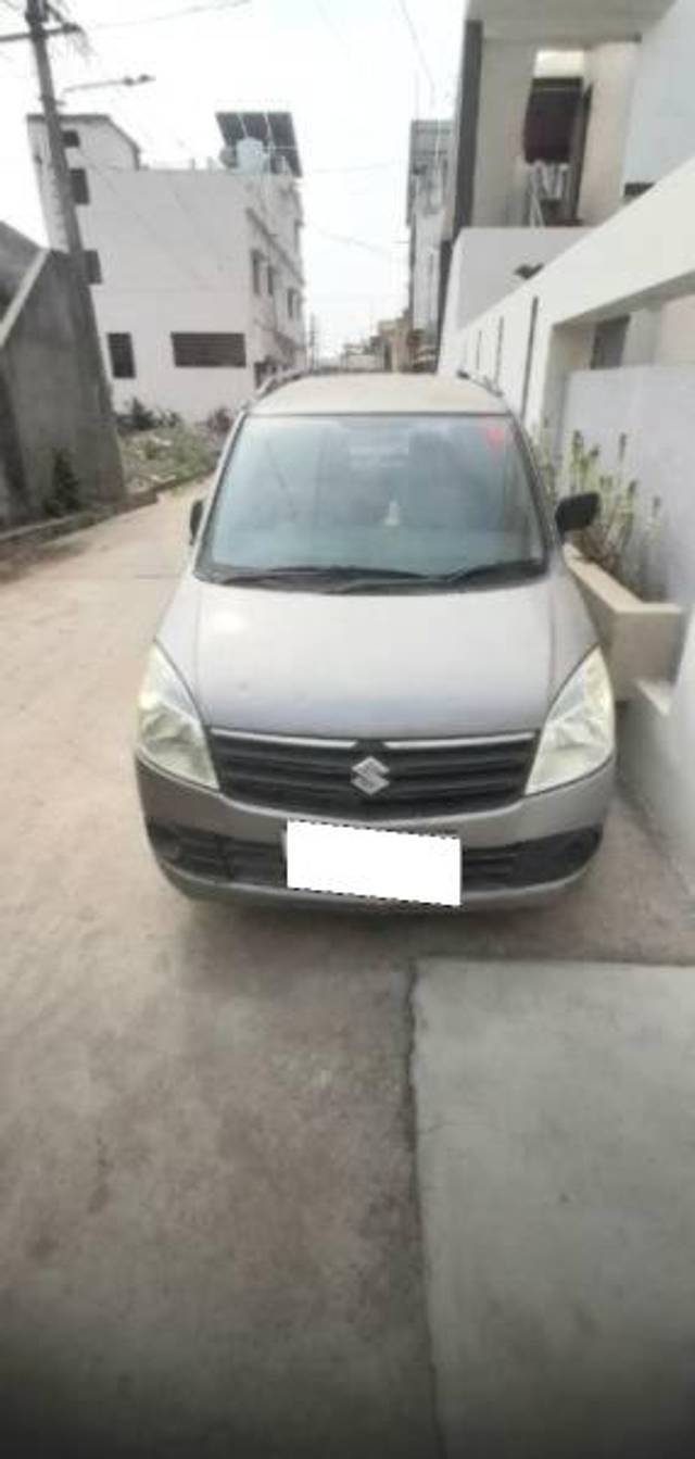 https://images10.gaadi.com/usedcar_image/4310087/original/processed_b154391f-58b9-4900-bb96-4c35c35b69c2.jpg?imwidth=6400