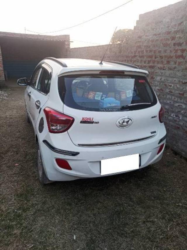 https://images10.gaadi.com/usedcar_image/4310102/original/processed_93c8d307-fa62-49c1-b7bf-e8ab37467b27.jpg?imwidth=6401