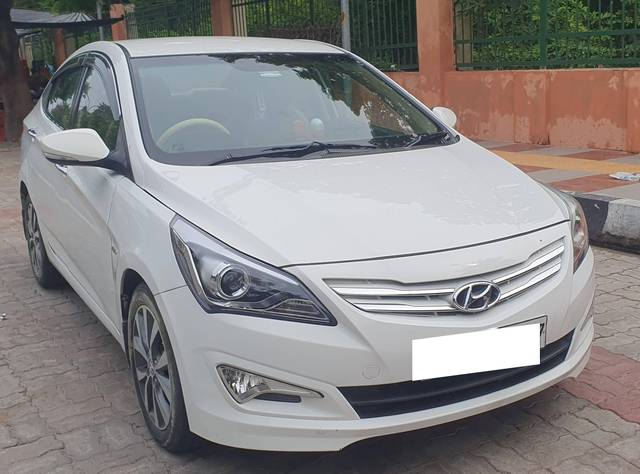 https://images10.gaadi.com/usedcar_image/4310378/original/processed_5705a139bd8656e646ec98a5369a1be3.jpg?imwidth=6400