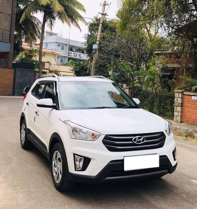 https://images10.gaadi.com/usedcar_image/4310396/original/processed_9d662577eb57c366fbbe334eac74bd75.jpg?imwidth=6401