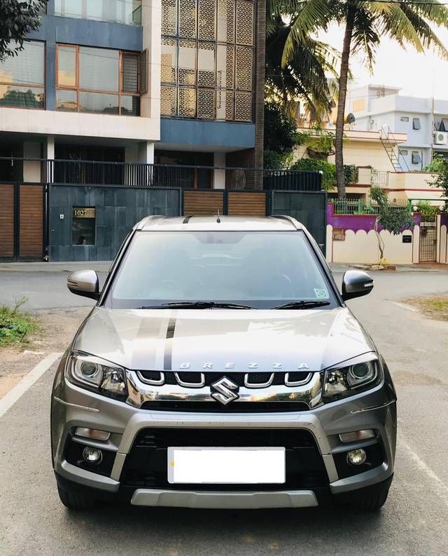 https://images10.gaadi.com/usedcar_image/4310397/original/processed_34310cc7dafafa51d18310f8fb5abf50.jpg?imwidth=6400