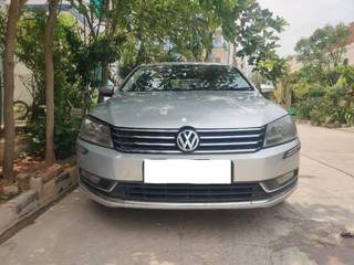 Volkswagen Passat 2010-2014 Volkswagen Passat Diesel Comfortline 2.0 TDI