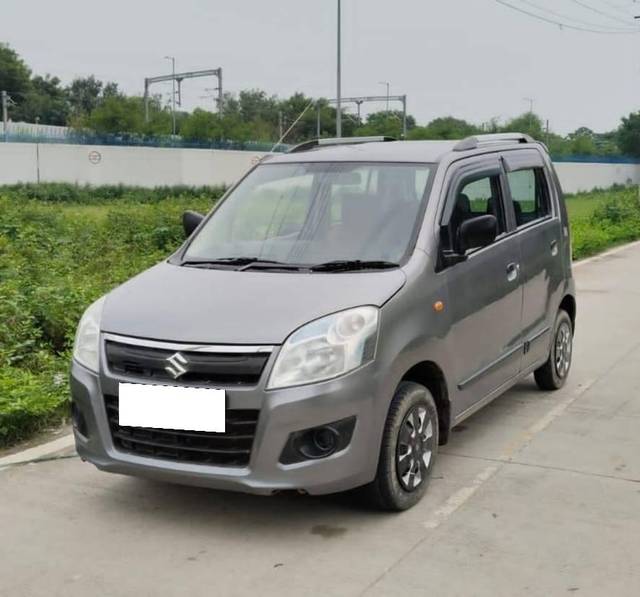 https://images10.gaadi.com/usedcar_image/4310529/original/processed_833663b351226cfc9d9e43231359ea9a.jpg?imwidth=6400