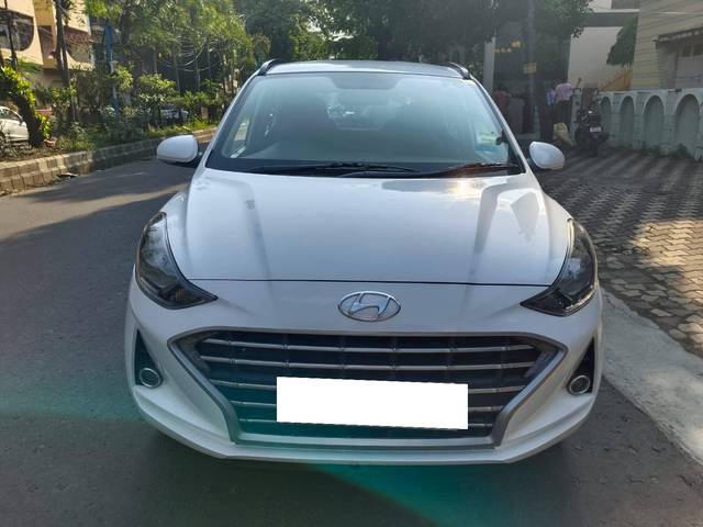 https://images10.gaadi.com/usedcar_image/4310533/original/processed_86a235ce8524f0357b10a5d3301a8c29.jpg?imwidth=6402