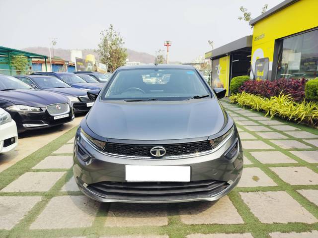 https://images10.gaadi.com/usedcar_image/4310543/original/processed_891924959d592c64d92ebd16aa6d839d.jpg?imwidth=6400