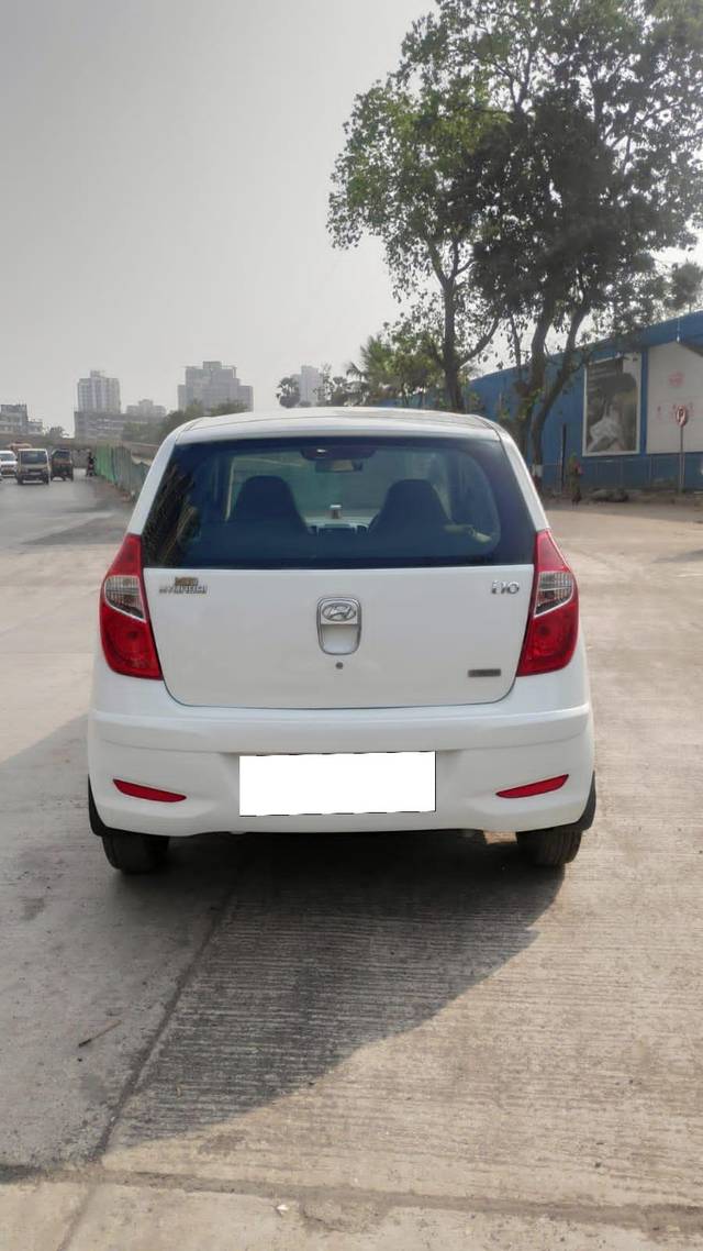 https://images10.gaadi.com/usedcar_image/4310551/original/processed_20fea273ce2351549071585f65c1ed25.jpg?imwidth=6402