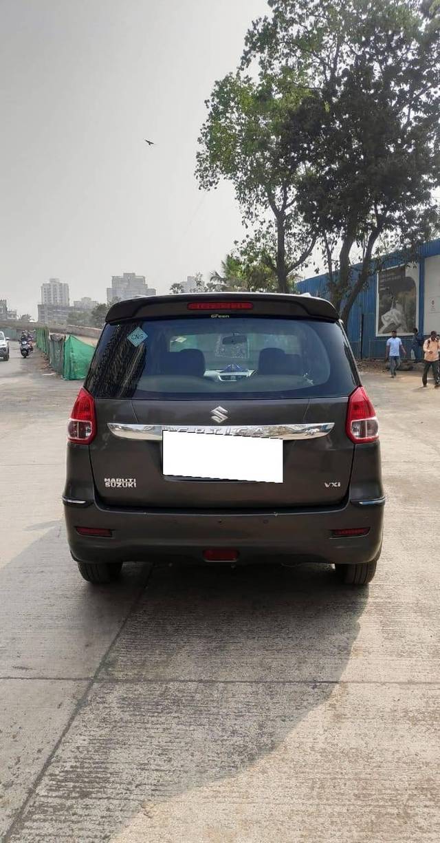 https://images10.gaadi.com/usedcar_image/4310558/original/processed_6ac9a02442cb966e9e42e757f57f95ea.jpg?imwidth=6402