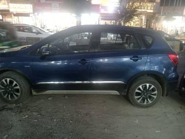 https://images10.gaadi.com/usedcar_image/4310560/original/fc30e47b670048af46f083612674f18e.jpg?imwidth=6400