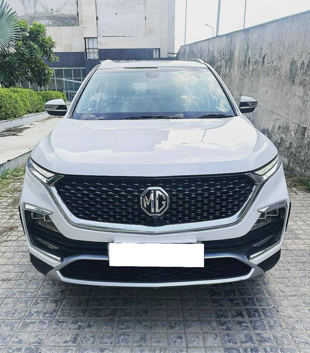 https://images10.gaadi.com/usedcar_image/4310600/original/processed_36b8bc57b761d94c5f07684cdbc3a5b1.jpg?imwidth=6400