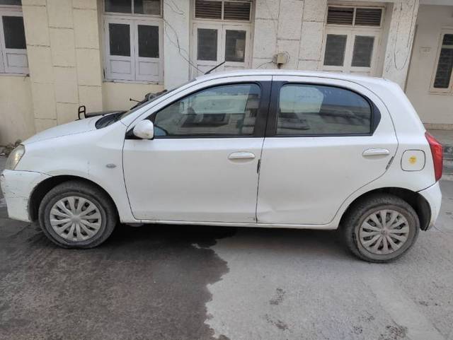 https://images10.gaadi.com/usedcar_image/4310632/original/76d829ab61e414de9c11e4040e0ddc74.jpg?imwidth=6402