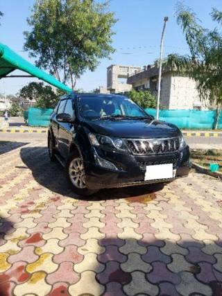 Mahindra XUV500 Mahindra XUV500 W10 2WD