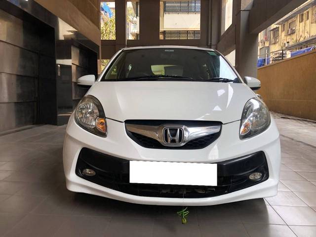 https://images10.gaadi.com/usedcar_image/4310733/original/processed_4332d17d6111d3c1e32dbc289b034183.jpg?imwidth=6402