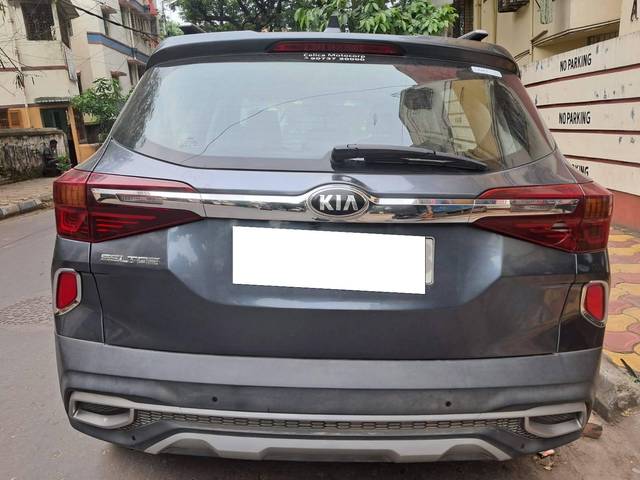 https://images10.gaadi.com/usedcar_image/4310758/original/processed_3733ea56a85507f41d7763b922b5e970.jpg?imwidth=6401