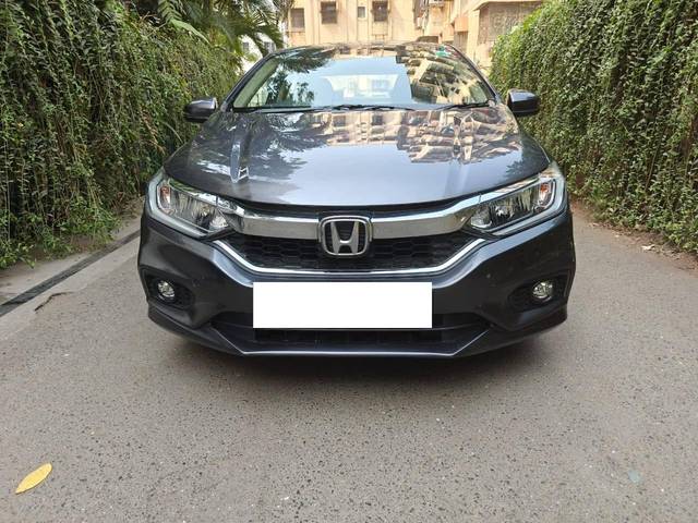 https://images10.gaadi.com/usedcar_image/4310824/original/processed_1e0af23d7f14c8f4b5c6762b7d4675ab.jpeg?imwidth=6400