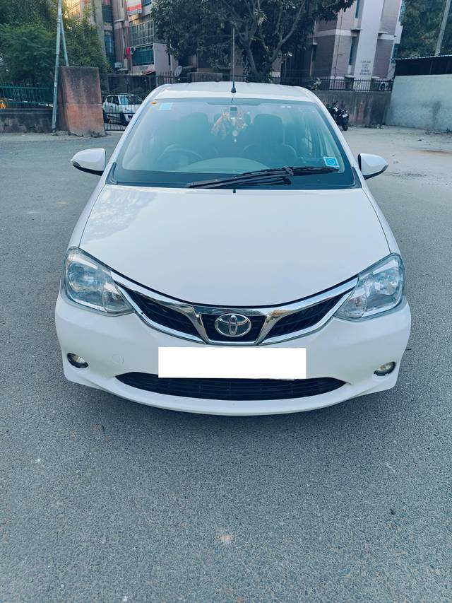 https://images10.gaadi.com/usedcar_image/4310838/original/processed_24d7f246fd93b18699d4c8985e3a5973.jpg?imwidth=6400