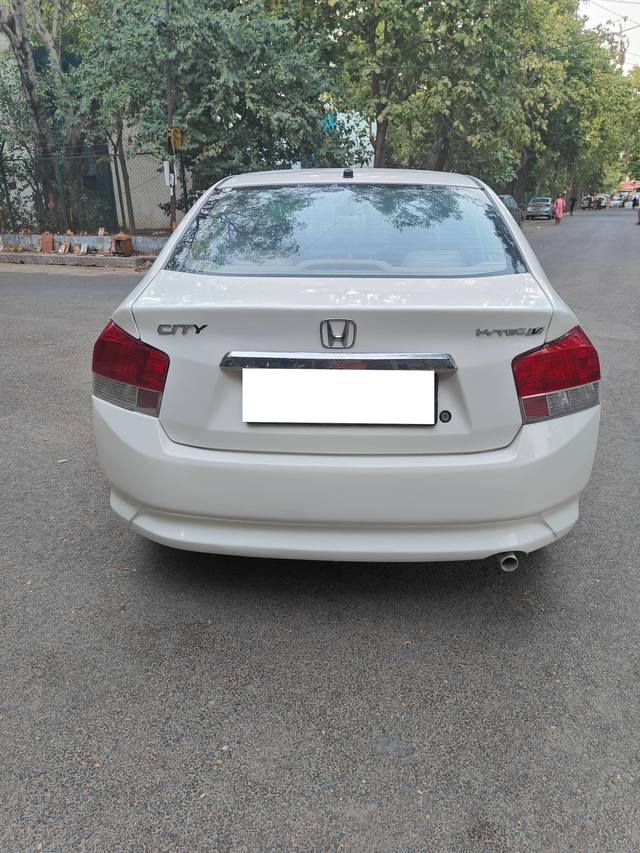 https://images10.gaadi.com/usedcar_image/4310879/original/processed_8beb713ff60a134905871b8e3cc074c0.jpg?imwidth=6401