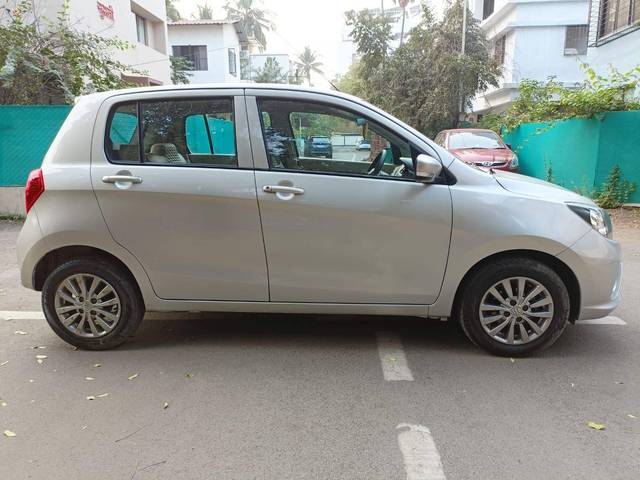 https://images10.gaadi.com/usedcar_image/4310905/original/processed_5da5c4c68d6f137a60132dcbc8cbbbfd.jpg?imwidth=6401