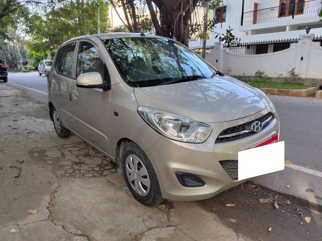 https://images10.gaadi.com/usedcar_image/4310944/original/processed_5b873492be262de7eae16e80892ed5ee.jpg?imwidth=6400