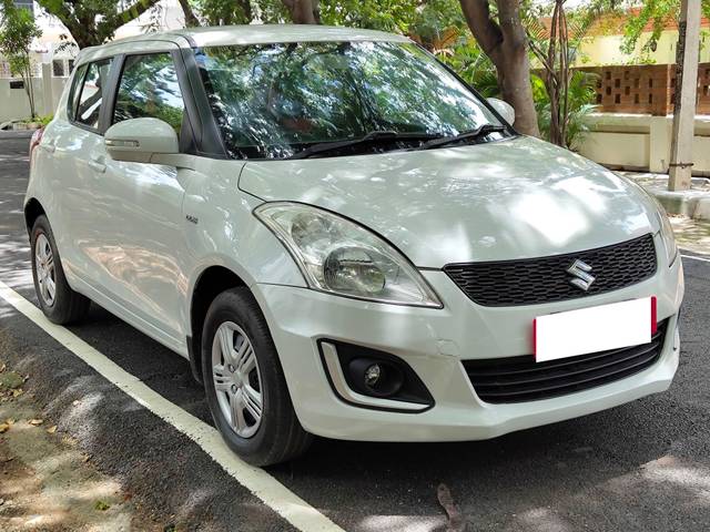 https://images10.gaadi.com/usedcar_image/4310946/original/processed_300e4ff79dafac8e3c42449ac6cfdd80.jpg?imwidth=6400