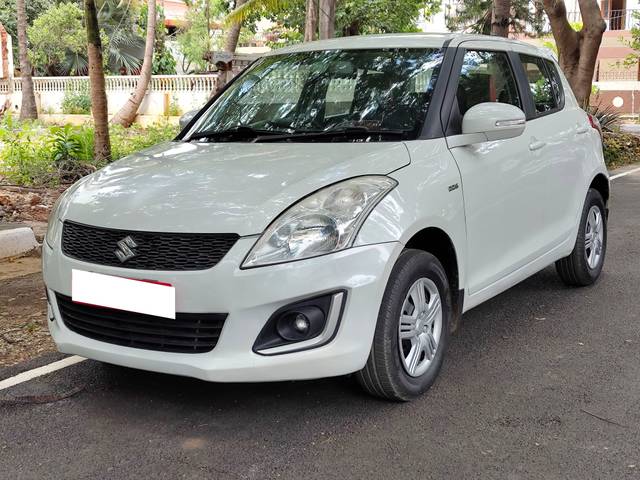 https://images10.gaadi.com/usedcar_image/4310946/original/processed_7fce108b98f054fe2ef2964fba176fb8.jpg?imwidth=6402