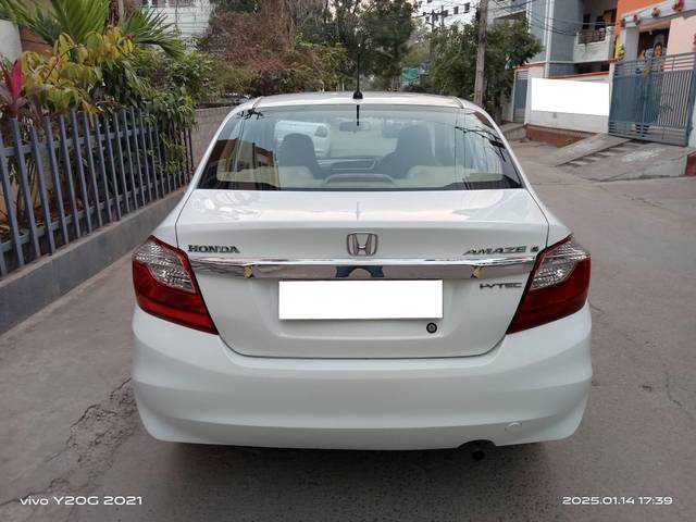 https://images10.gaadi.com/usedcar_image/4311048/original/processed_85fb8731678e0f15067ab774ac932246.jpg?imwidth=6402