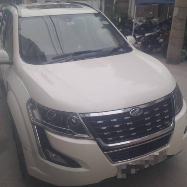 https://images10.gaadi.com/usedcar_image/4311069/original/59180f90de428ddf90a506ea04096236.jpg?imwidth=6402