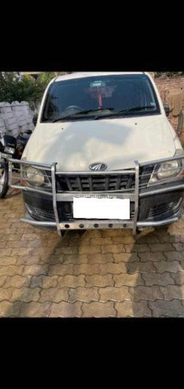 https://images10.gaadi.com/usedcar_image/4311072/original/processed_437242e1-93fd-4e04-9420-974902913fe3.jpg?imwidth=6400