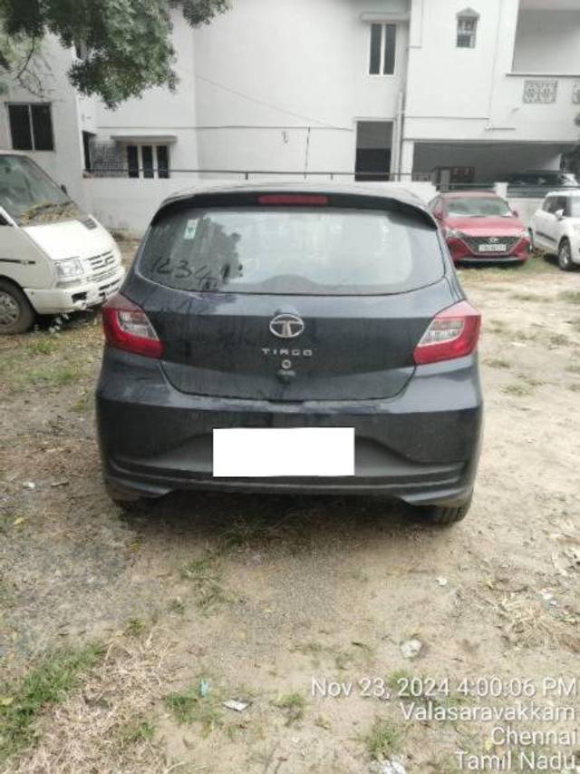 https://images10.gaadi.com/usedcar_image/4311088/original/processed_3a7018dc-ecb9-4177-8d4c-6b4ff5940210.jpg?imwidth=6402