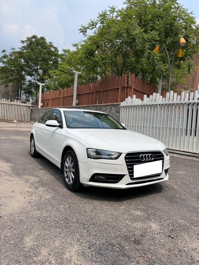 https://images10.gaadi.com/usedcar_image/4311259/original/processed_f3a3a4f389e34d20fbe6f645610e0503.jpg?imwidth=6400