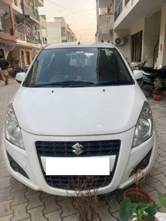 https://images10.gaadi.com/usedcar_image/4311342/original/processed_14fb9ef7-f13a-49e9-8d0d-5ba441f096a5.jpg?imwidth=6400