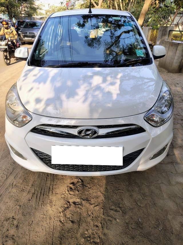 https://images10.gaadi.com/usedcar_image/4311394/original/576e7128210cf38dc7ea8a29c5181e31.jpg?imwidth=6401