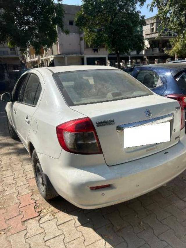 https://images10.gaadi.com/usedcar_image/4311463/original/a126e20fba3b1d96a627e7ec6c78b5b5.jpeg?imwidth=6402