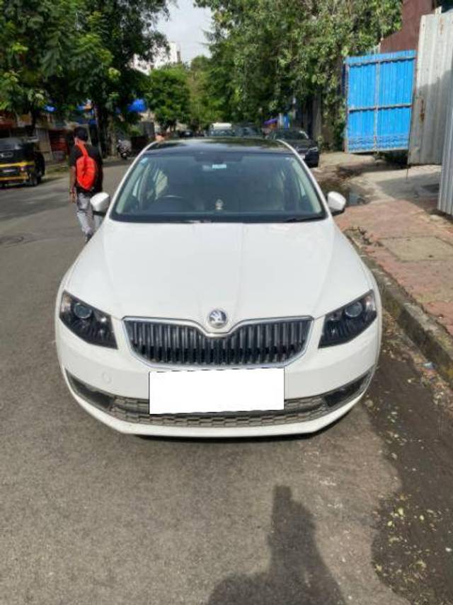 https://images10.gaadi.com/usedcar_image/4311502/original/7f92d6fa9501f22c704046678ffae802.jpeg?imwidth=6400