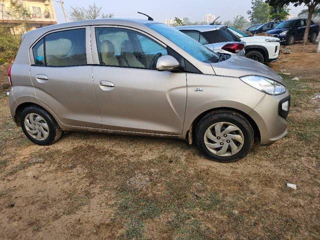 https://images10.gaadi.com/usedcar_image/4311517/original/2652bae373077d1ed3e1309cc562f686.jpg?imwidth=6402