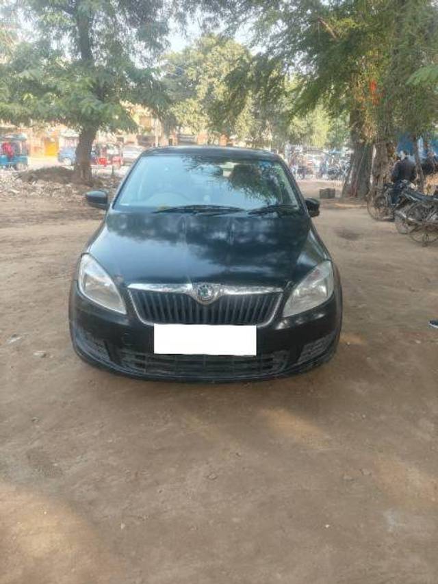 https://images10.gaadi.com/usedcar_image/4311569/original/572d6c4b87f72701b546c8e830236764.jpg?imwidth=6400