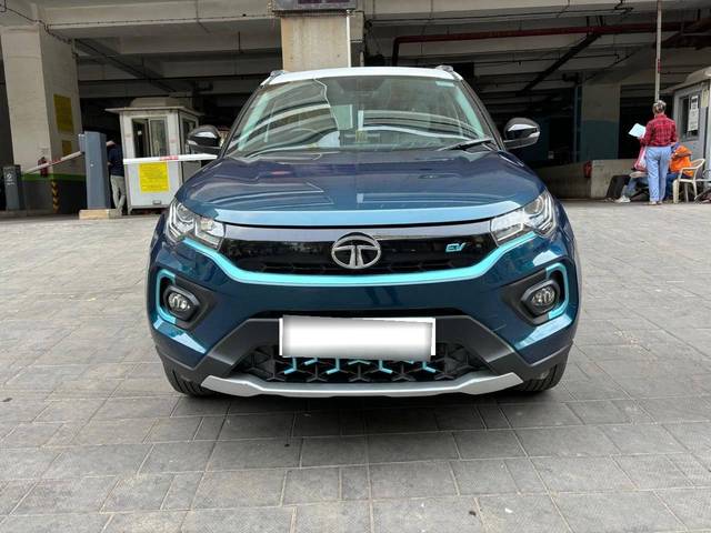 https://images10.gaadi.com/usedcar_image/4311629/original/processed_7536864b8df51125077865b345838730.jpg?imwidth=6400