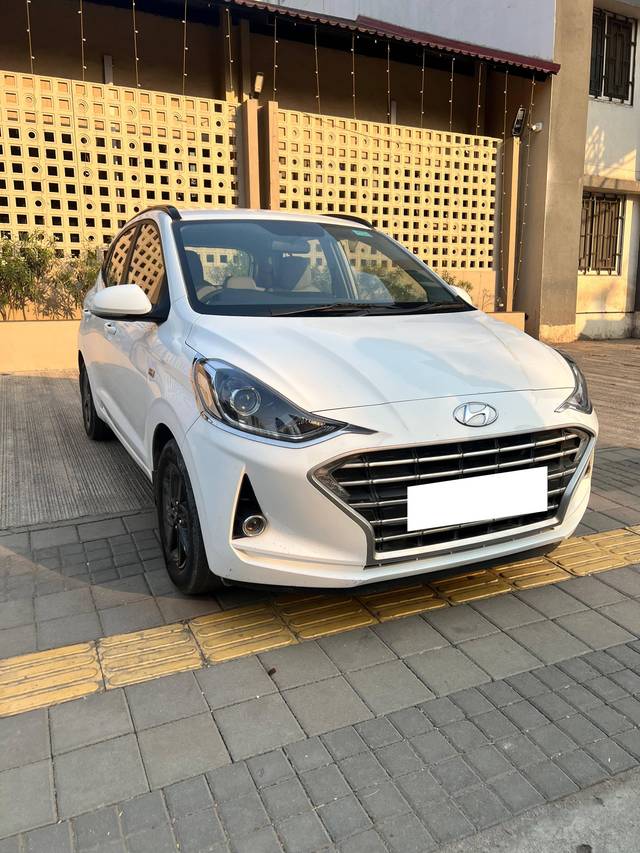 https://images10.gaadi.com/usedcar_image/4311640/original/processed_5a3c8af74410b032c1b099ee094bd6bd.jpg?imwidth=6400