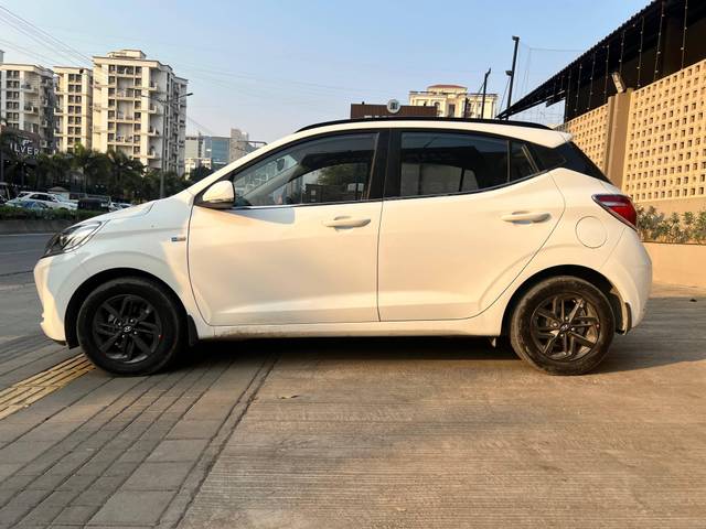 https://images10.gaadi.com/usedcar_image/4311640/original/processed_7dda5dfa0dcc7b45195b5682c866e36f.jpg?imwidth=6402